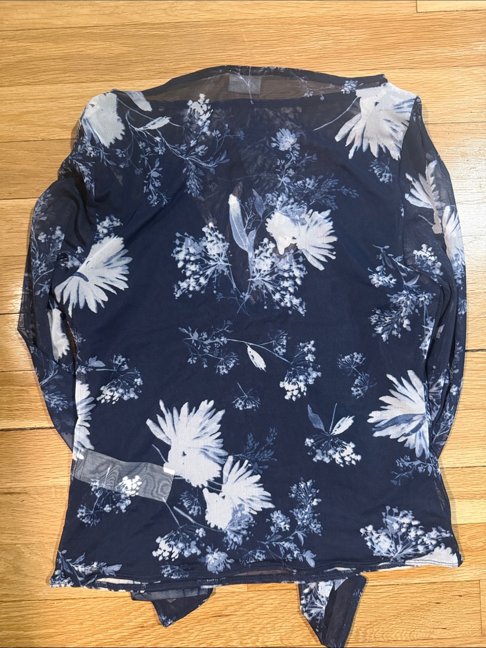 Abercrombie Long Sleeve Navy Floral Mesh Top - Picture 3 of 3